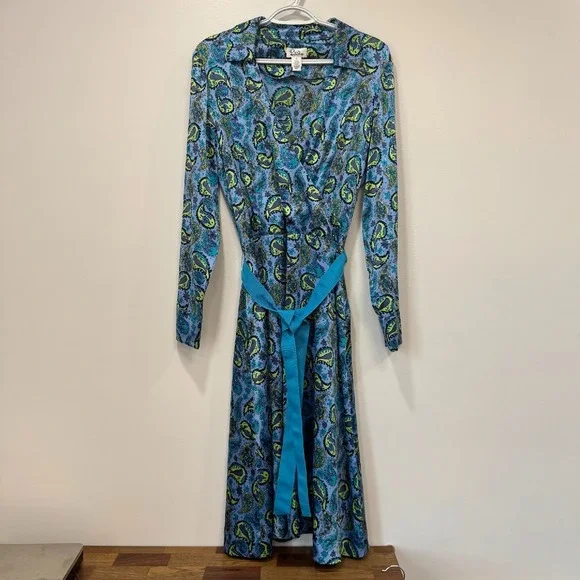 chinese dress ladies Lilly Pulitzer, Wexlee Long Sleeve Maxi Dress, Fiddle Leaf Green Its A  Jungle Out There Engineered Knit Maxi Dress, 0 at Amazon Women's Clothing  store